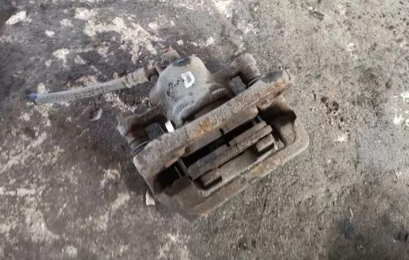 KIA Magentis Rear brake caliper