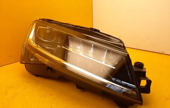 Skoda Superb B8 (3V) Headlight/headlamp 3V2941016E