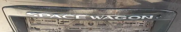 Mitsubishi Space Wagon Trunk door license plate light bar 