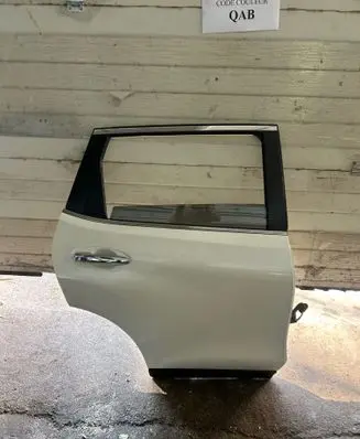 Nissan X-Trail T32 Rear door 