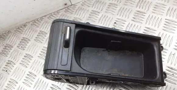 Hyundai i40 Glove box central console 846703Z900