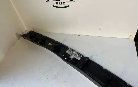 Trunk/boot sill cover protection