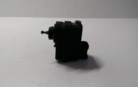 Renault Scenic I Headlight level adjustment motor 0770084014