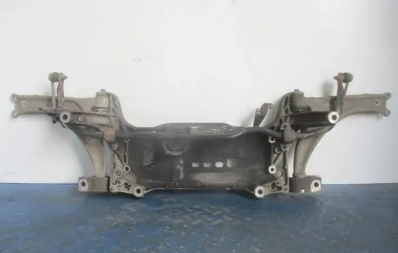 Volkswagen PASSAT B5.5 Front subframe