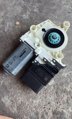 Volkswagen Golf V Rear door window regulator motor 1K0959704AG