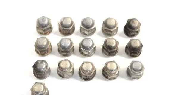 Suzuki Grand Vitara II Nuts/bolts 