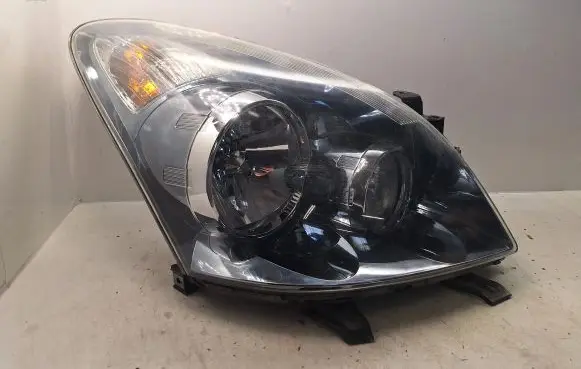 Toyota Corolla Verso AR10 Headlight/headlamp 811300F080 7357230400