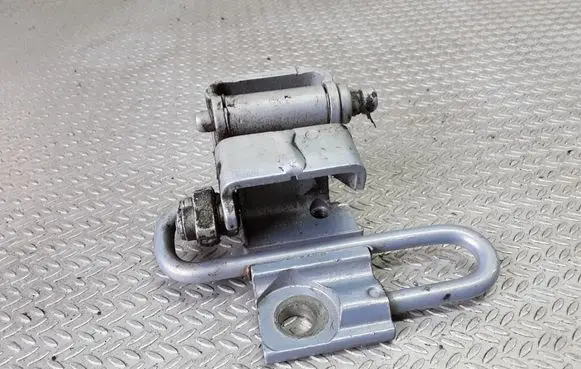 Seat Altea Rear door lower hinge
