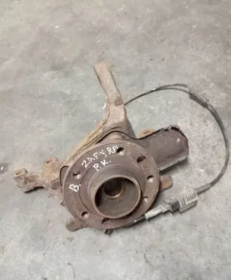 Opel Zafira B Front wheel hub