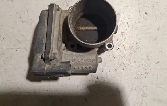 Volkswagen Golf Plus Throttle valve 03C133062C A2C53030936