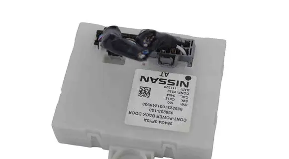 Infiniti FX Tailgate/trunk control unit/module 284G43FY0A