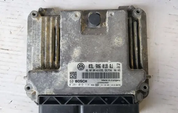 Skoda Yeti (5L) Engine control unit/module 03L906018QJ 03L907309AG 0281019114
