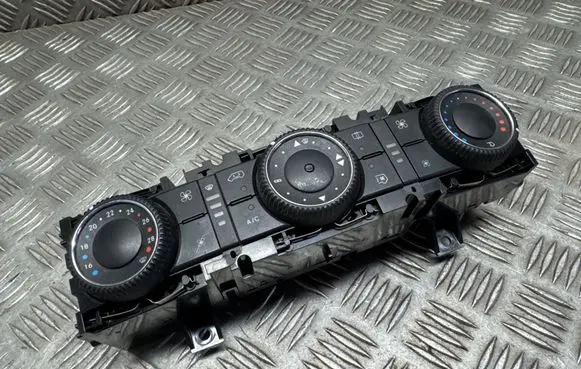 Mercedes-Benz Sprinter W906 Air conditioner control unit module A9069063100 C9948