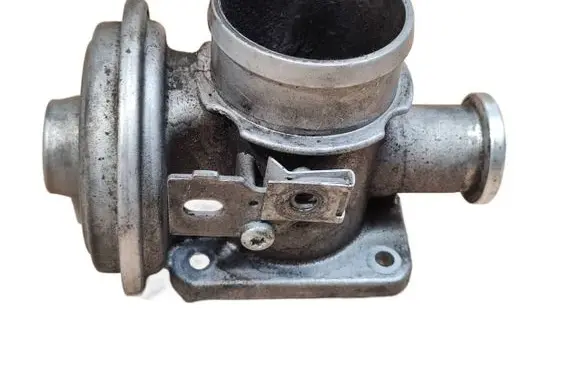 BMW 3 E46 EGR valve 7785789