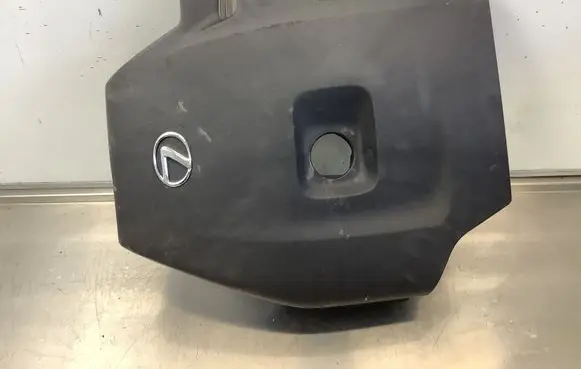Lexus IS 220D-250-350 Engine cover (trim) 
