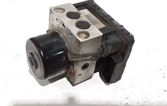 Volkswagen Golf IV ABS Pump 1J0907379G 1J0614117C