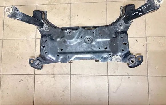 Ford Focus Front subframe 00975913 011594