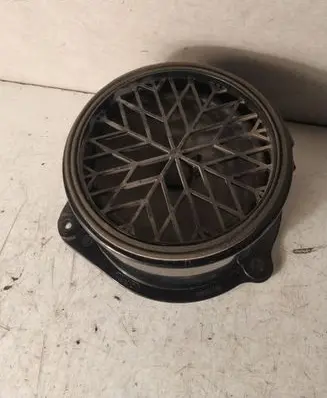 Audi A8 S8 D3 4E Front door speaker 4F0035415