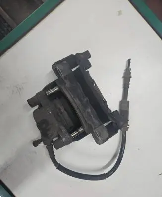 Land Rover Evoque I Front brake caliper