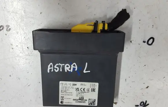 Peugeot 308 Light module LCM 9850440880