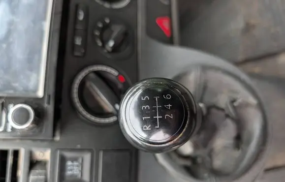 Volkswagen Transporter - Caravelle T5 Manual 6 speed gearbox JKT