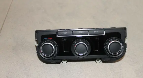 Volkswagen Tiguan Climate control unit 3C8907336AB