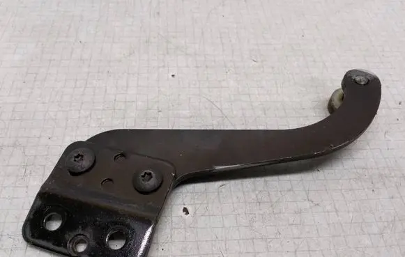 Volkswagen Transporter - Caravelle T5 Sliding door upper roller guide/hinge 7H0843435E 042605