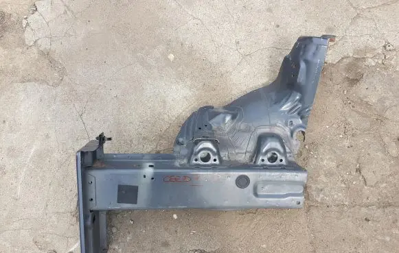 Front quarter panel