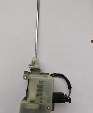 Skoda Octavia Mk2 (1Z) Central locking motor 754673
