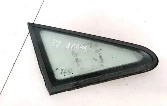 Ford Galaxy Front triangle window/glass 