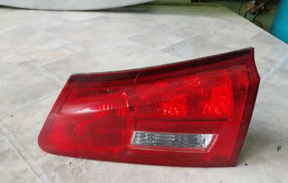 Lexus IS 220D-250-350 Tailgate rear/tail lights