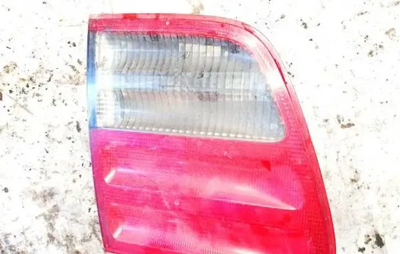 Mercedes-Benz E W210 Tailgate rear/tail lights a2108205964 324521