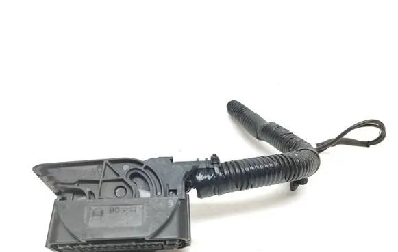 Nissan X-Trail T32 ABS module connector plug 928405767 H9S09