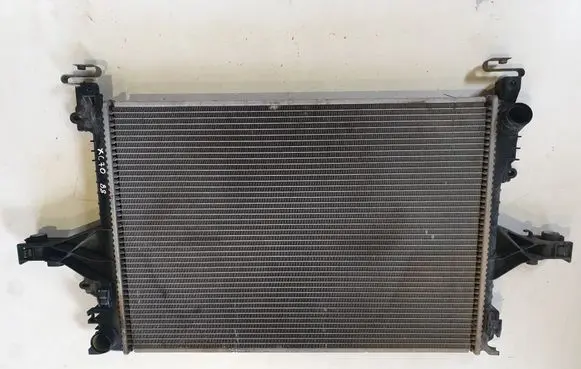 Volvo XC70 Coolant radiator 30681493 08369871