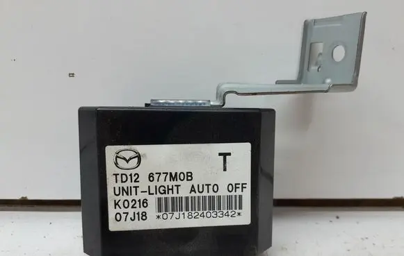 Mazda CX-9 Light module LCM TD12677M0B