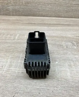 Opel Vectra C Glow plug pre-heat relay 55354141 51299018A