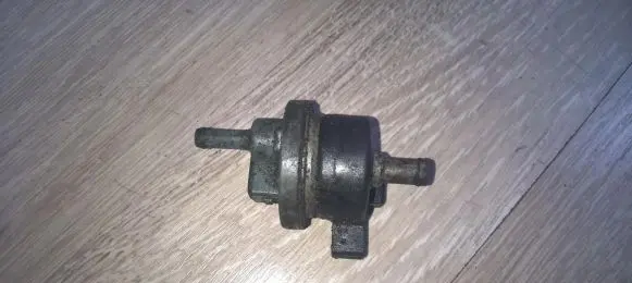 Valve vacuum
