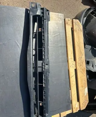 Radiator trim