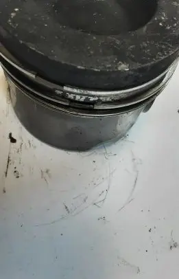 Audi A6 S6 C7 4G Piston 8372T 5R2