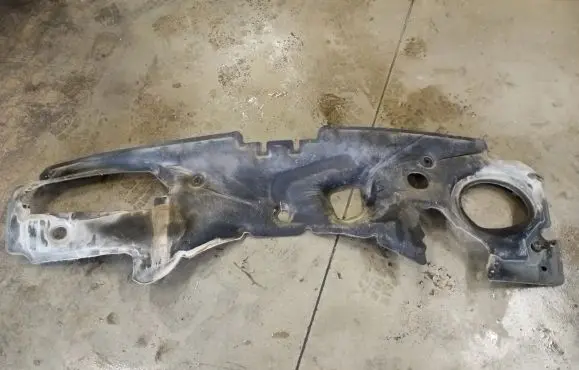 Jeep Grand Cherokee Heat shield in engine bay 