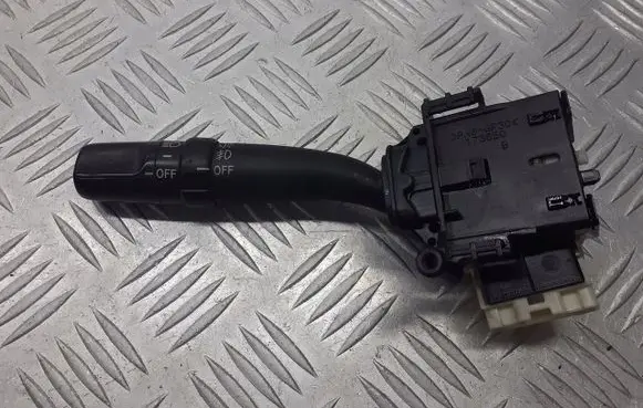 Toyota Avensis T250 Indicator stalk 173650