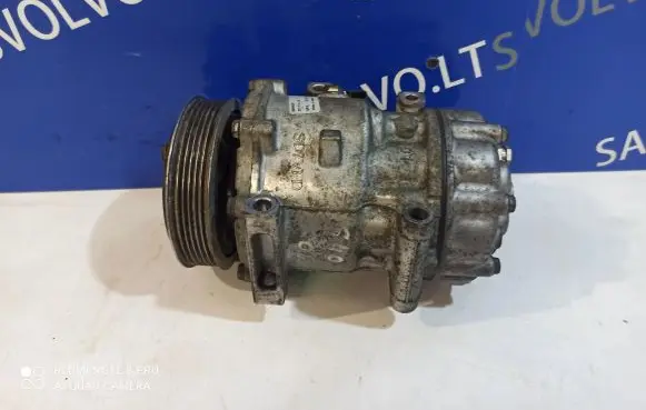 Volvo V50 Air conditioning (A/C) compressor (pump) 8FK351316081 31291881
