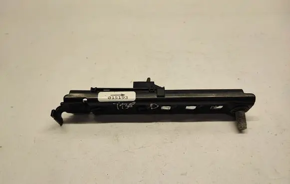 Ford Explorer VI Seat belt height adjuster 34062335B