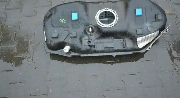 KIA Rio Fuel tank 