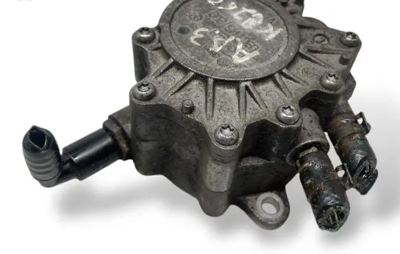 Audi A3 S3 A3 Sportback 8P Vacuum pump 03G145209