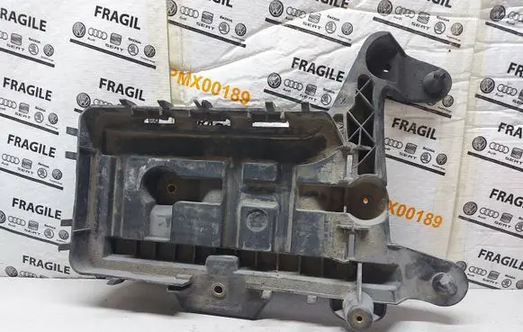 Volkswagen Golf V Battery box tray 1K0915333B