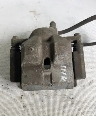 Toyota Prius (XW30) Front brake caliper