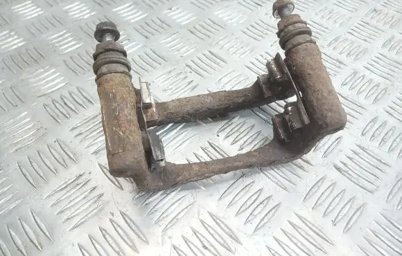 Opel Insignia A Brake caliper pad carrier rear 