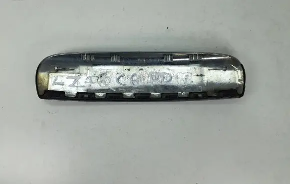 Audi A6 S6 C6 4F Front door handle cover 4f0839239