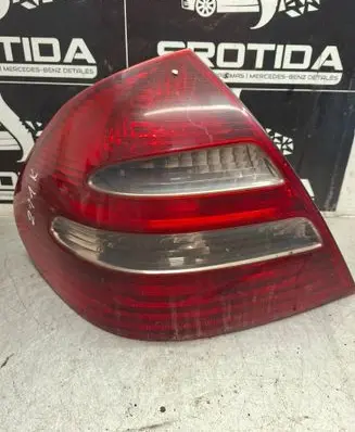 Mercedes-Benz E W211 Rear/tail lights A2118200364 334007